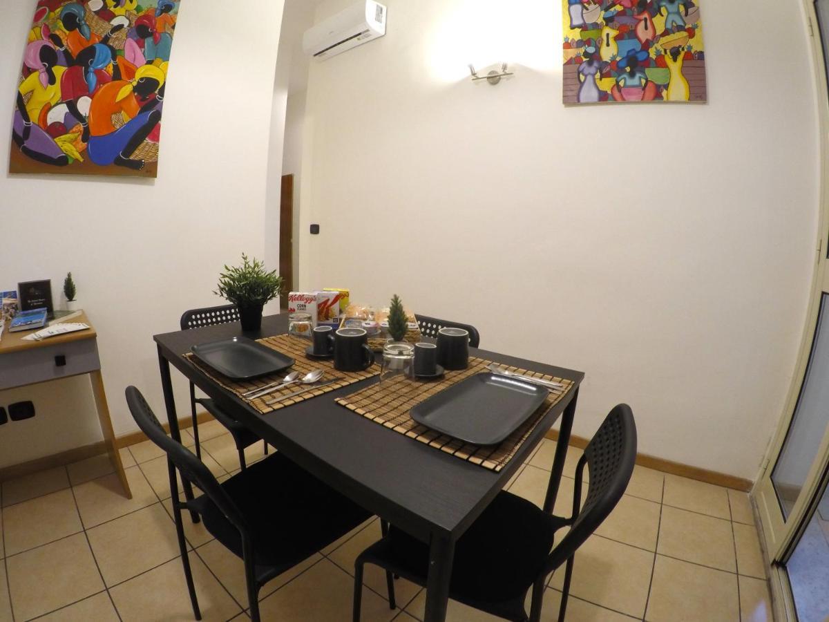 Mimmo'S House Apartment Catania Bagian luar foto