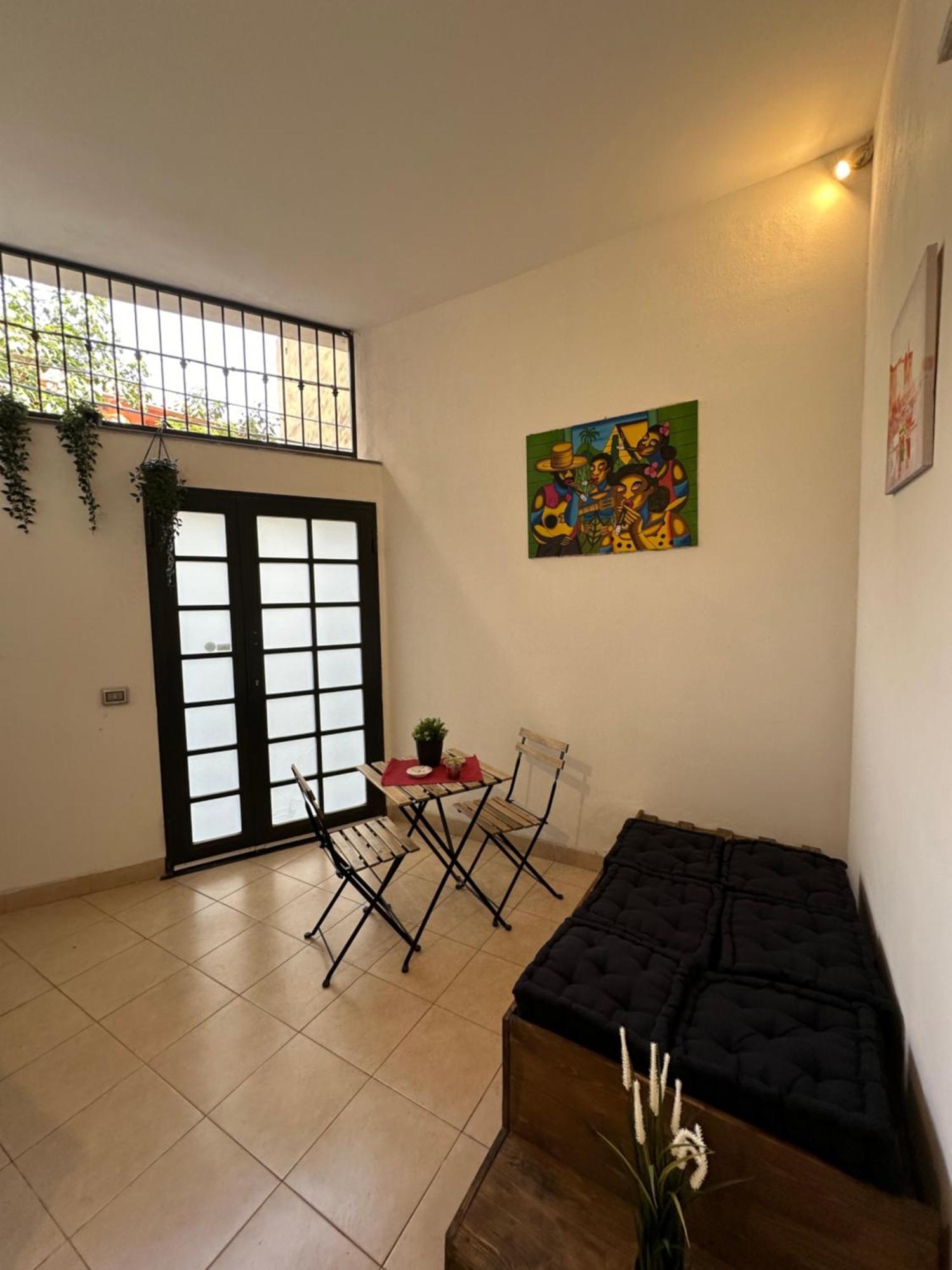 Mimmo'S House Apartment Catania Bagian luar foto